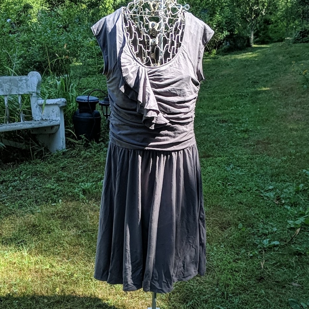Garnet Hill stretchy gray cotton blend dress